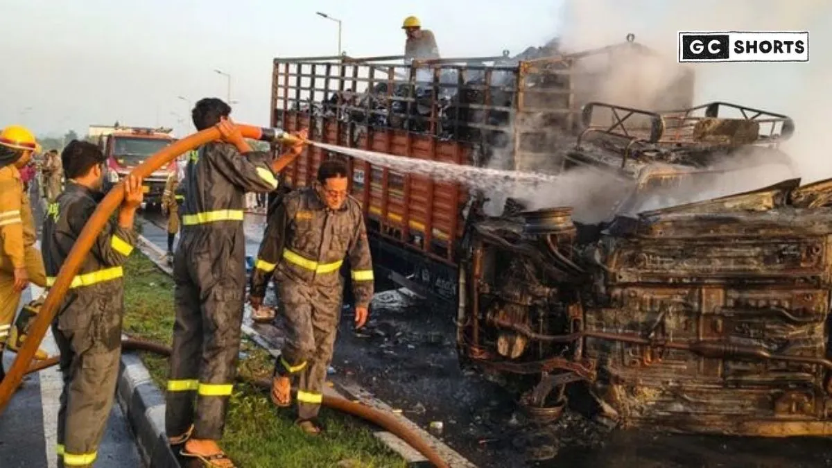 Aligarh accident : दिल्ली-कानपुर हाईवे पर चंदे से खरीदी कार बनी पांच दोस्तों की चिता