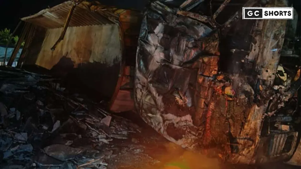 Rajasthan : के दूदू में भीषण सड़क हादसा  ट्रेलर से टकराकर बिस्किट से भरा ट्रक बना आग का गोला और चालक की जलकर मौत