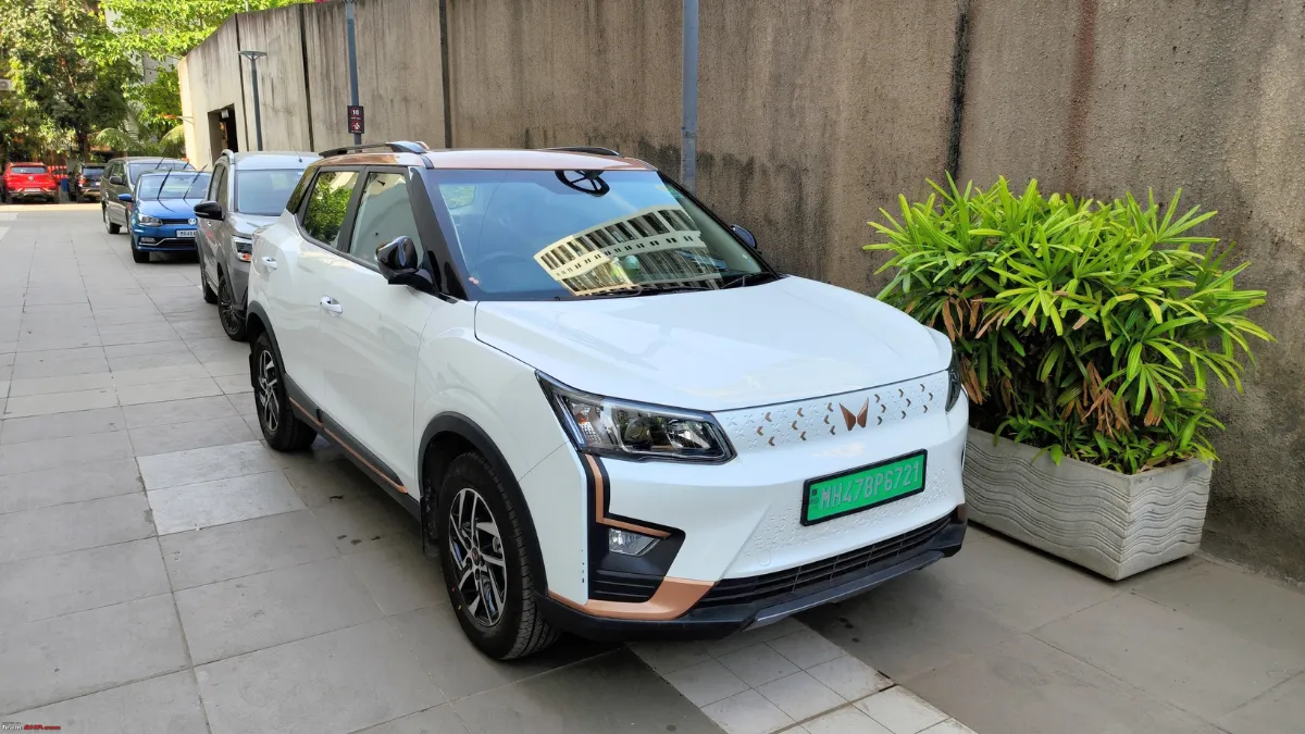 महिंद्रा XUV400 EV रिव्यू: शानदार रेंज और पावरफुल परफॉर्मेंस के साथ ऑटोमोबाइल इंडस्ट्री में धमाल मचा रही है