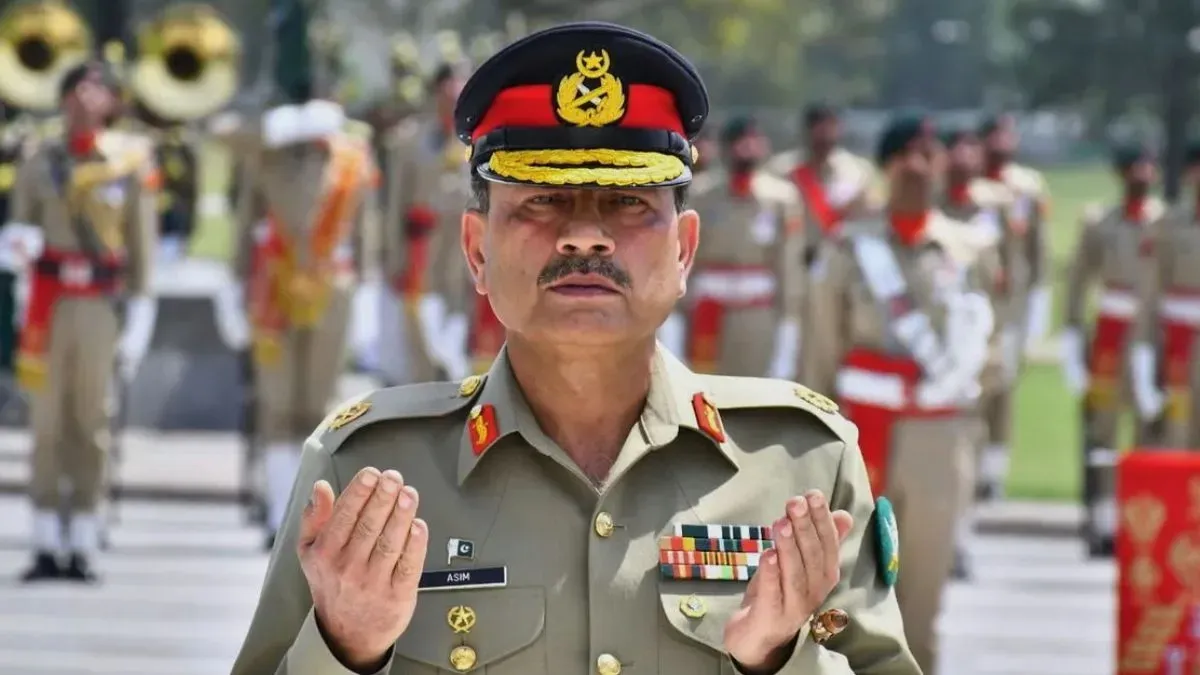 हमें कई सबक सिखाए – पाकिस्तान में नया कानून और आसिम मुनीर की बढ़ती ताकत