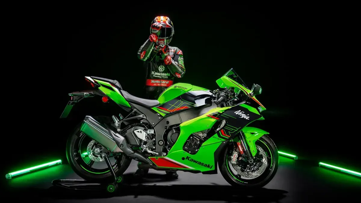 Kawasaki Ninja ZX-10R पर ₹1.5 लाख की धमाकेदार छूट! क्या 2025 का सबसे बड़ा Superbikes Deal?