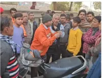 फिरोजाबाद: गैस सिलेंडर में आग से झुलसे चार भाई-बहन, एक की मौत फिरोजाबाद के मालवीय नगर क्षेत्र में शु